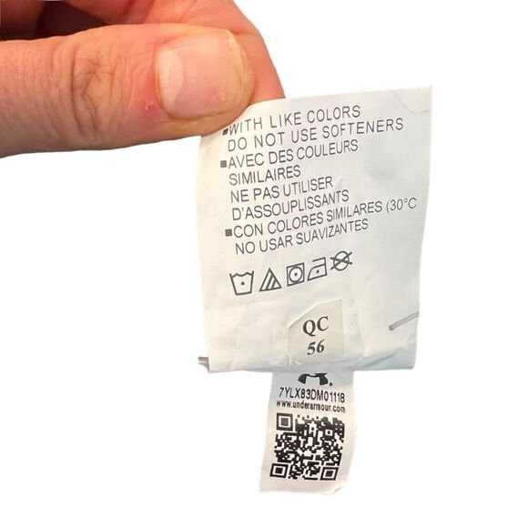 NWT! Under armour grey lightweight shorts. Size 30 - Picture 4 of 10